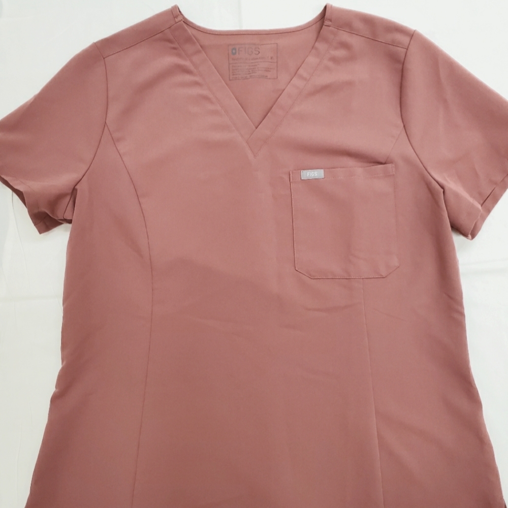 FIGS Catarina Slim scrub top